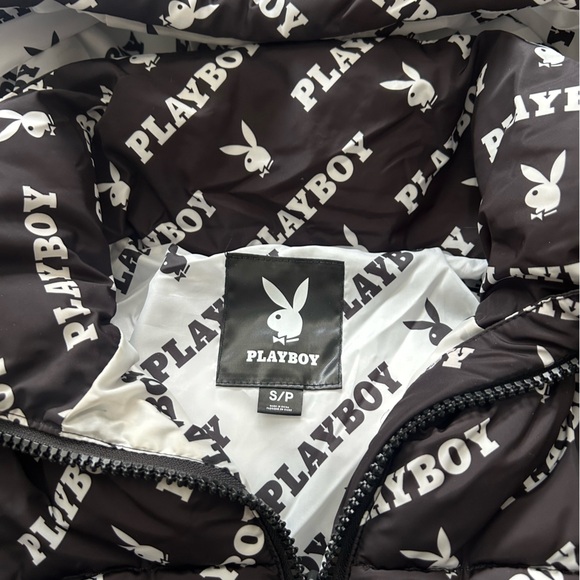 PLAYBOY Women’s Cropped Puffer Jacket - Picture 3 of 4